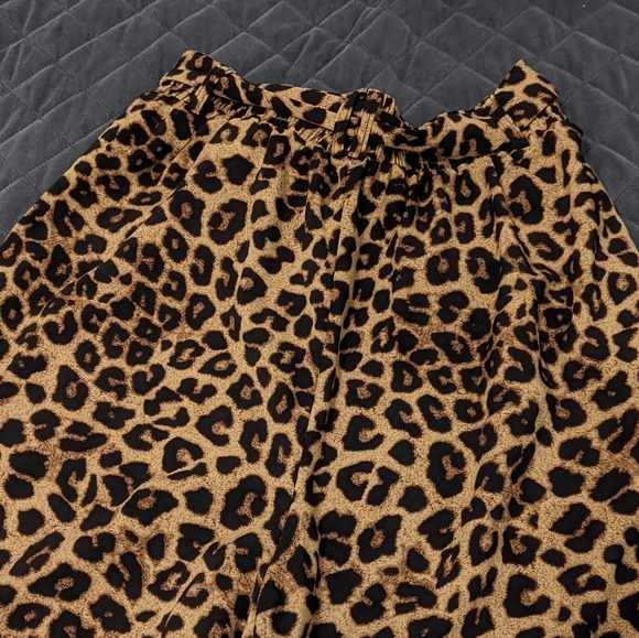 Torrid Leopard Print Palazzo Pants - Picture 3 of 3